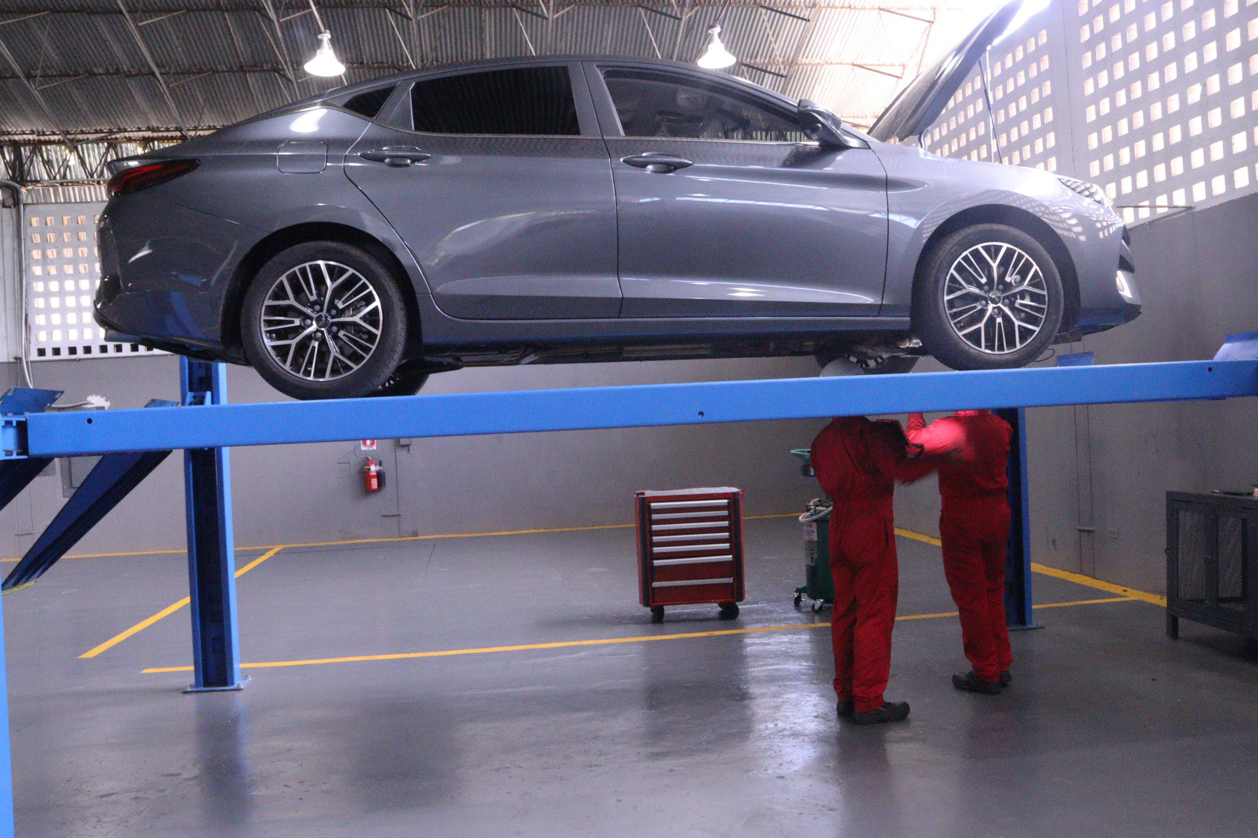 Vehículo JAC en el taller de servicio de JAC Motors Oriente en Maturín
